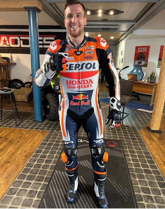 Einblick in unsere bereits gefertigten Lederkombis